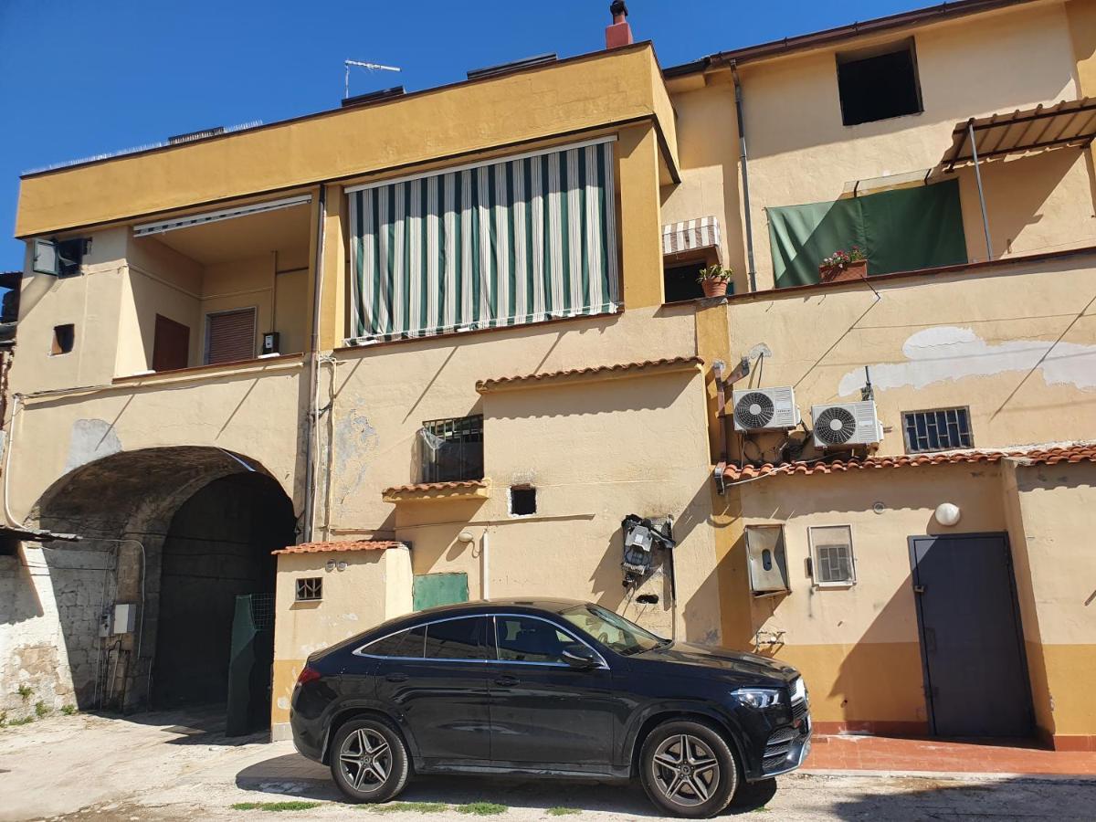 Royal Palace Gate Guest house San Nicola La Strada